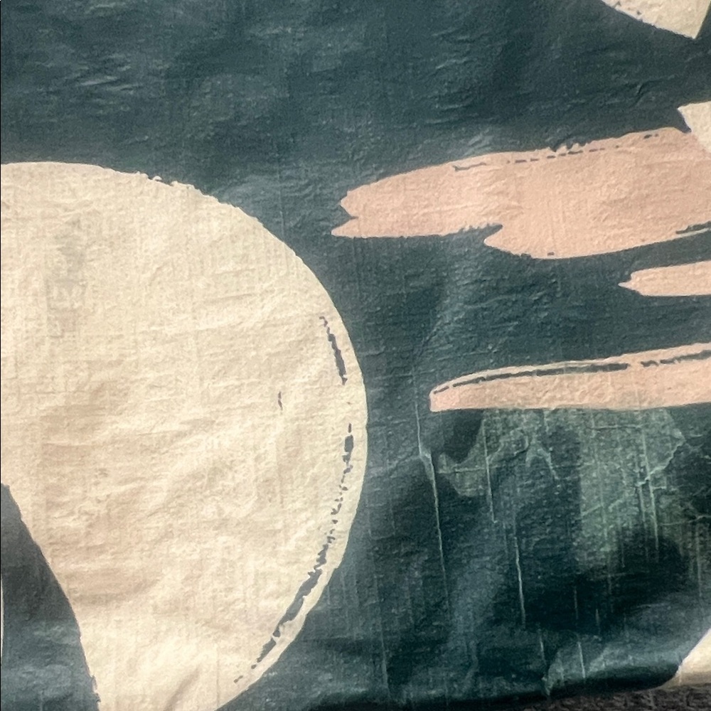 ALOHA Collection Green and Cream Travel Bag - Picture 5 of 9